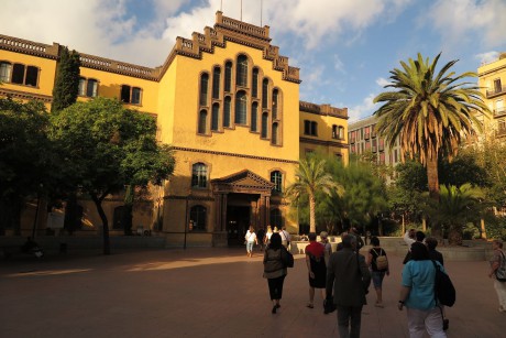 Institut Escola del Treball, Barcelona (1)