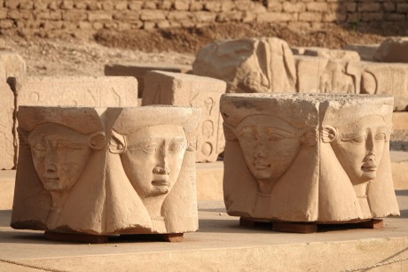 Egypt_Dendera_chrám bohyně Hathor_chrámový okrsek_2022_10_0016