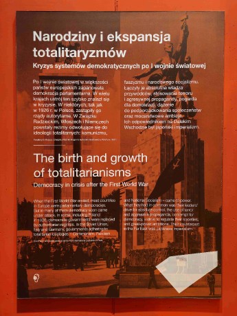 Polsko_Gdaňsk_muzeum II. světové války_2025_07_010_result