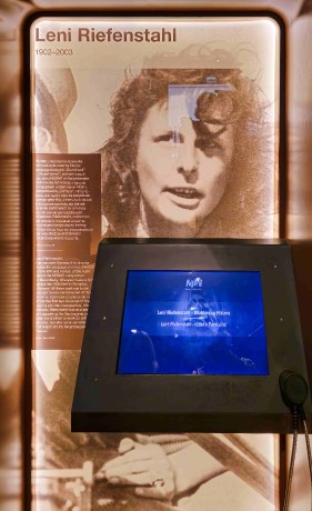 Polsko_Gdaňsk_muzeum II. světové války_2025_07_030_result