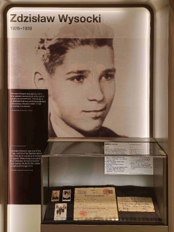 Polsko_Gdaňsk_muzeum II. světové války_2025_07_062_result