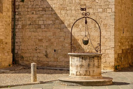San Quirico d'Orcia_kolegiátní kostel sv. Kyrika a Julity (1_3)_result