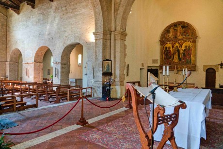 San Quirico d'Orcia_kolegiátní kostel sv. Kyrika a Julity (23)_result