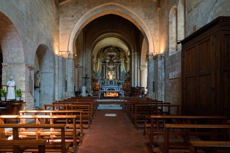 San Quirico d'Orcia_kolegiátní kostel sv. Kyrika a Julity (25)_result