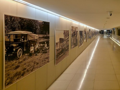 Heydar Aliev Center_klasické automobily_ 2026_02_11_003