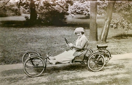 Heydar Aliev Center_klasické automobily_ 2026_02_11_009