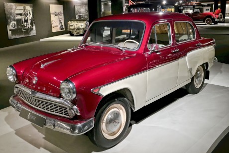 Heydar Aliev Center_klasické automobily_ 2026_02_11_023