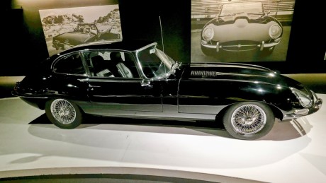 Heydar Aliev Center_klasické automobily_ 2026_02_11_061