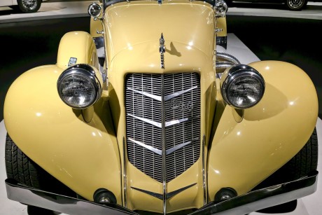 Heydar Aliev Center_klasické automobily_ 2026_02_11_063