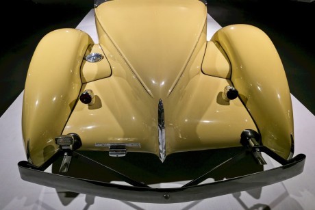 Heydar Aliev Center_klasické automobily_ 2026_02_11_065