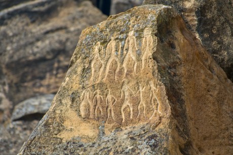 2026_02_03_Qobustan_skalní rytiny_033