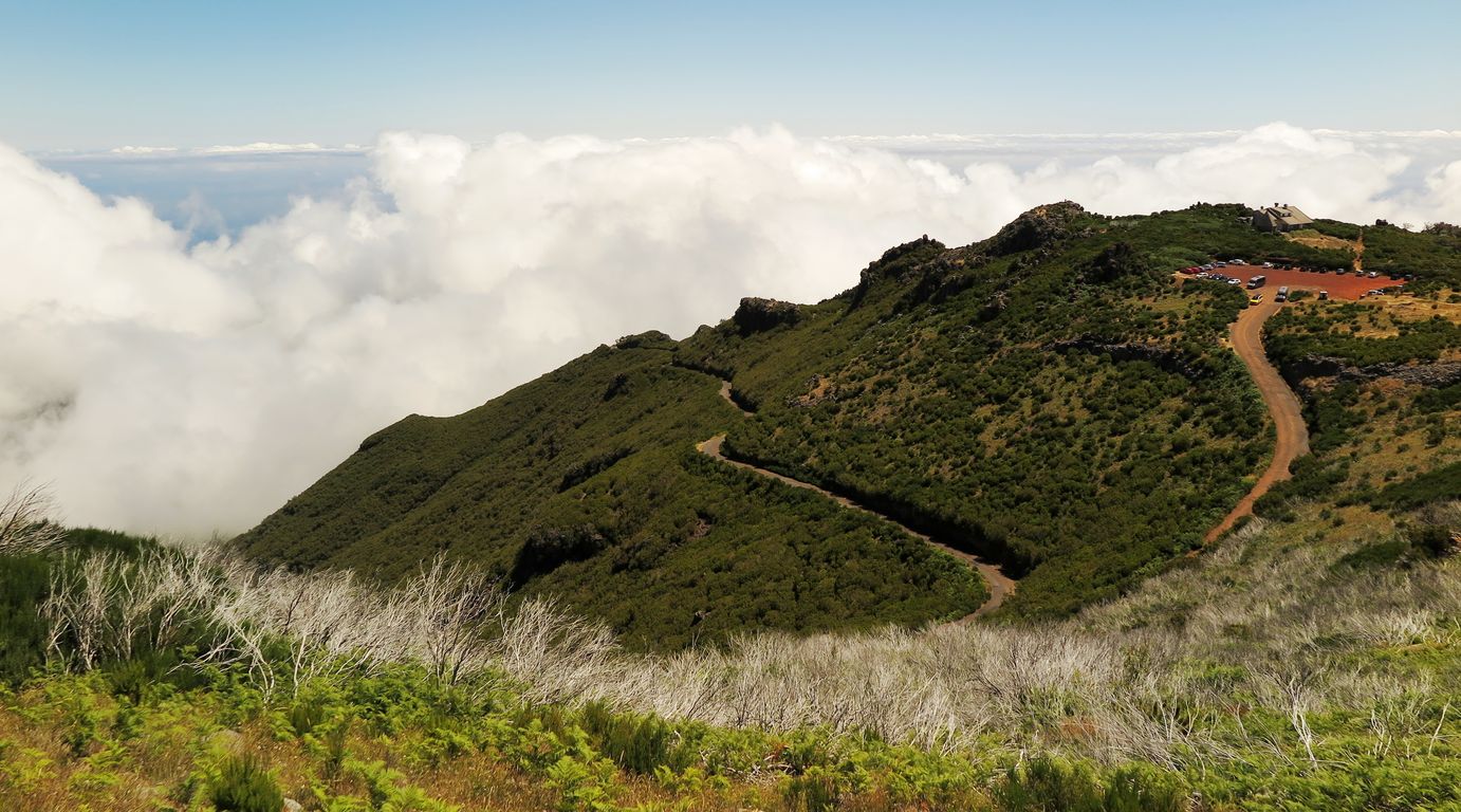 Madeira_2015_07_28 (20)_výstup na Pico Ruivo_parkoviště na Achada do Terxeira