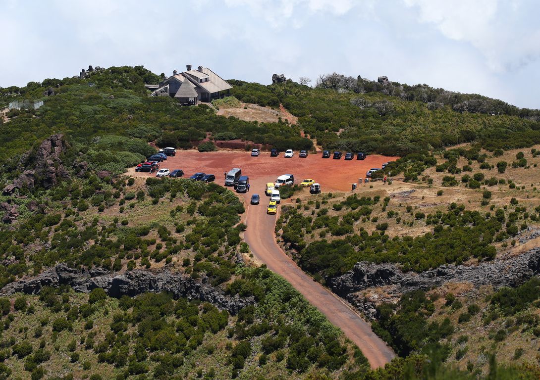 Madeira_2015_07_28 (46)_zpět u parkoviště na Achada do Terxeira_1592 m.n.m.