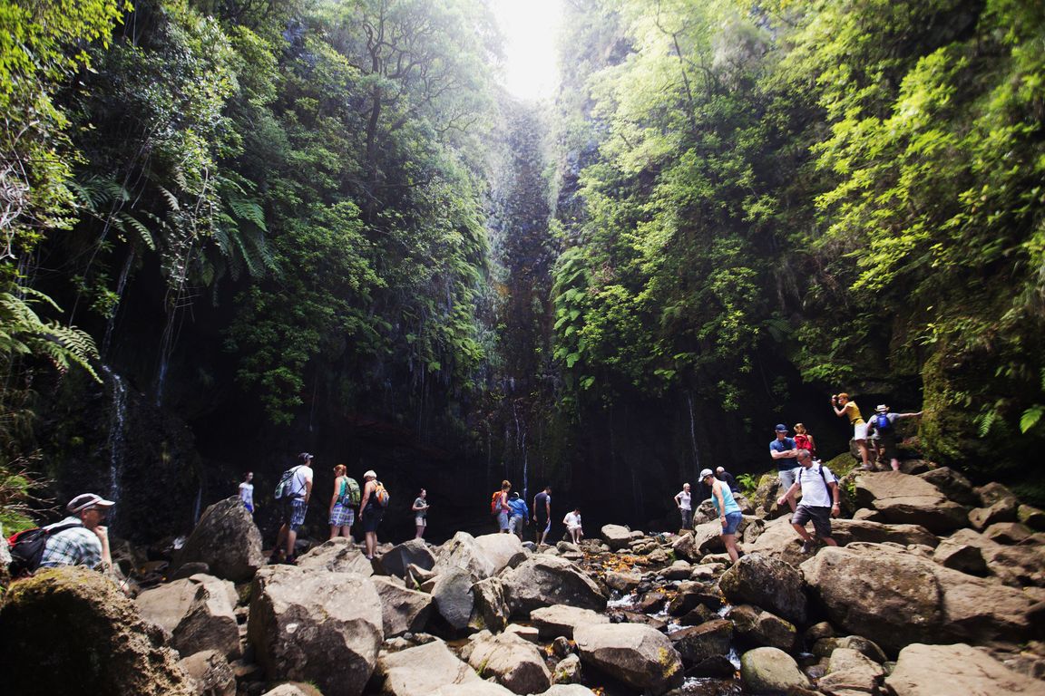 Madeira_2015_07_30 (14)_jezírko u vodopádu 25 Fontes