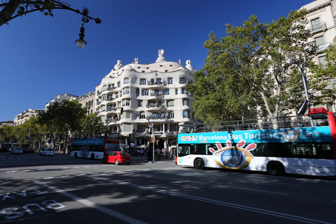 Barcelona_Casa Milá_2015_09_20 (1)