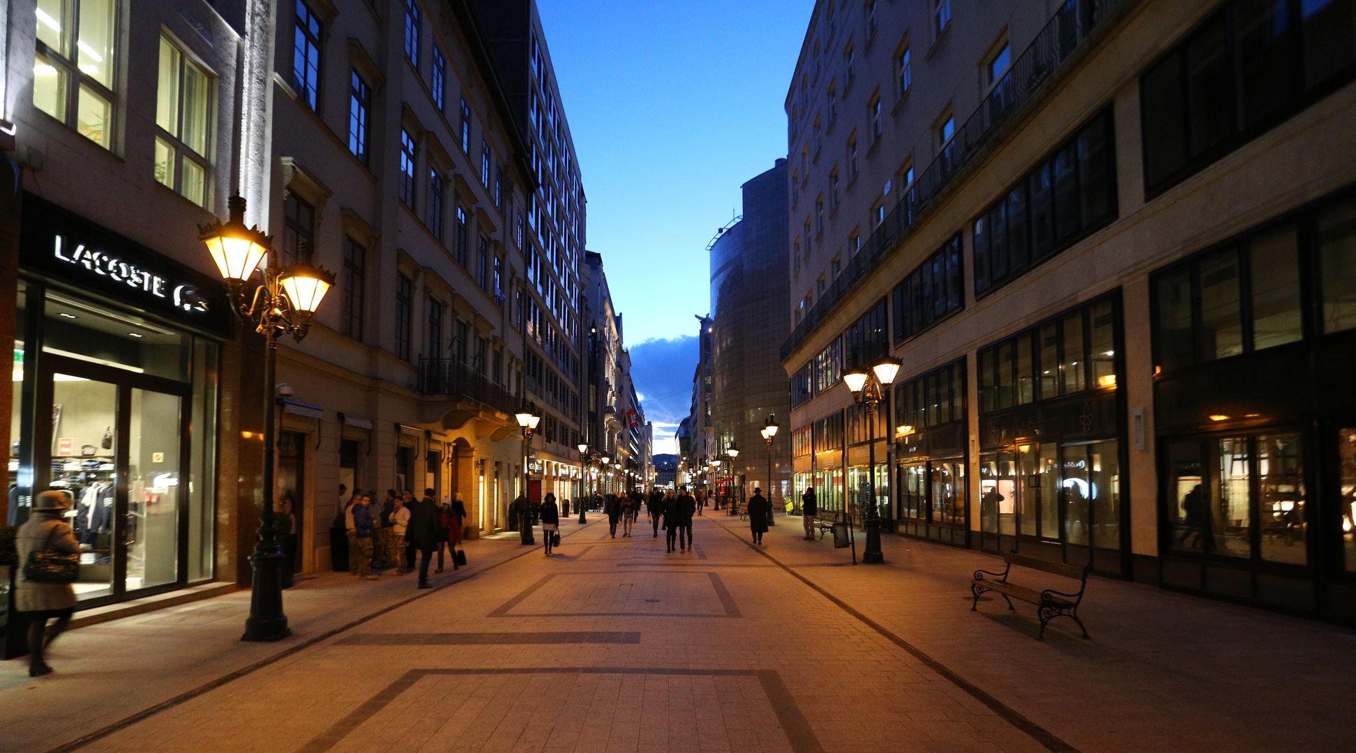 Budapešť - Deák Ferenc Útca