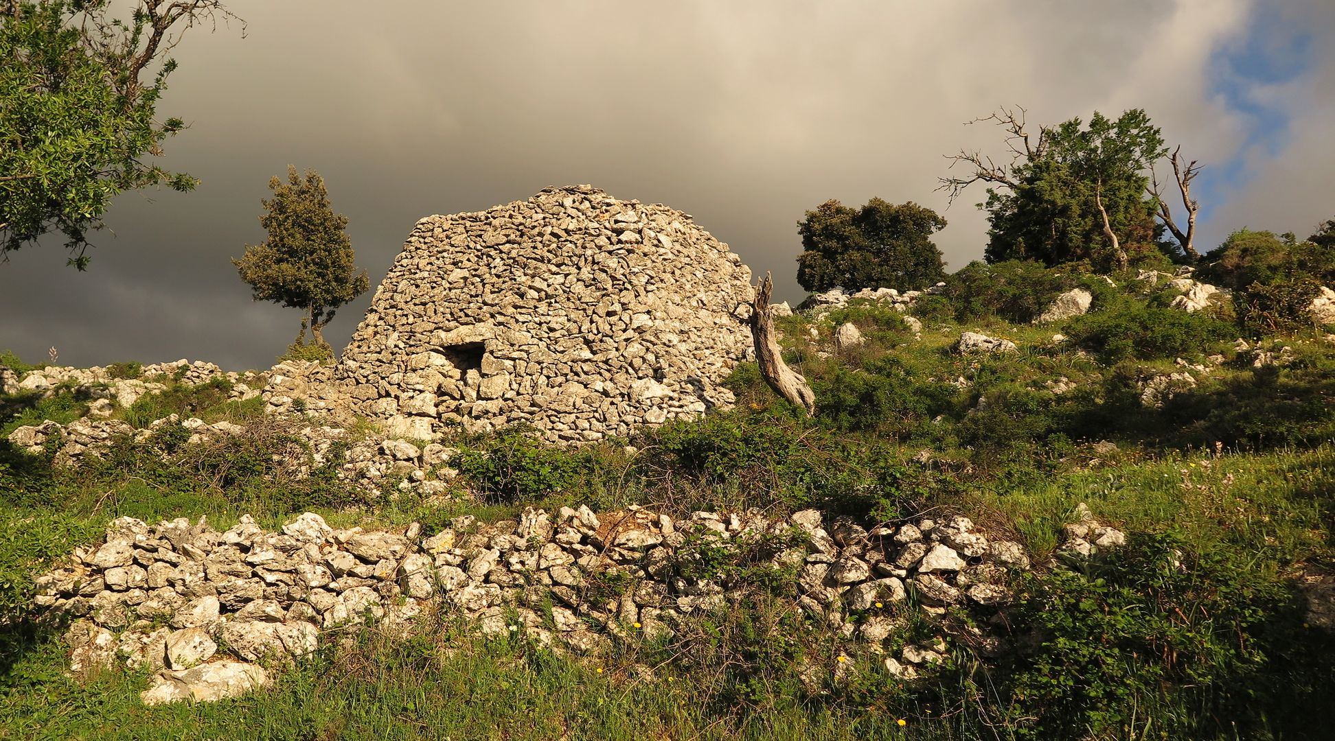 044_úkryt pastevců poblíž Monte Sant Angelo