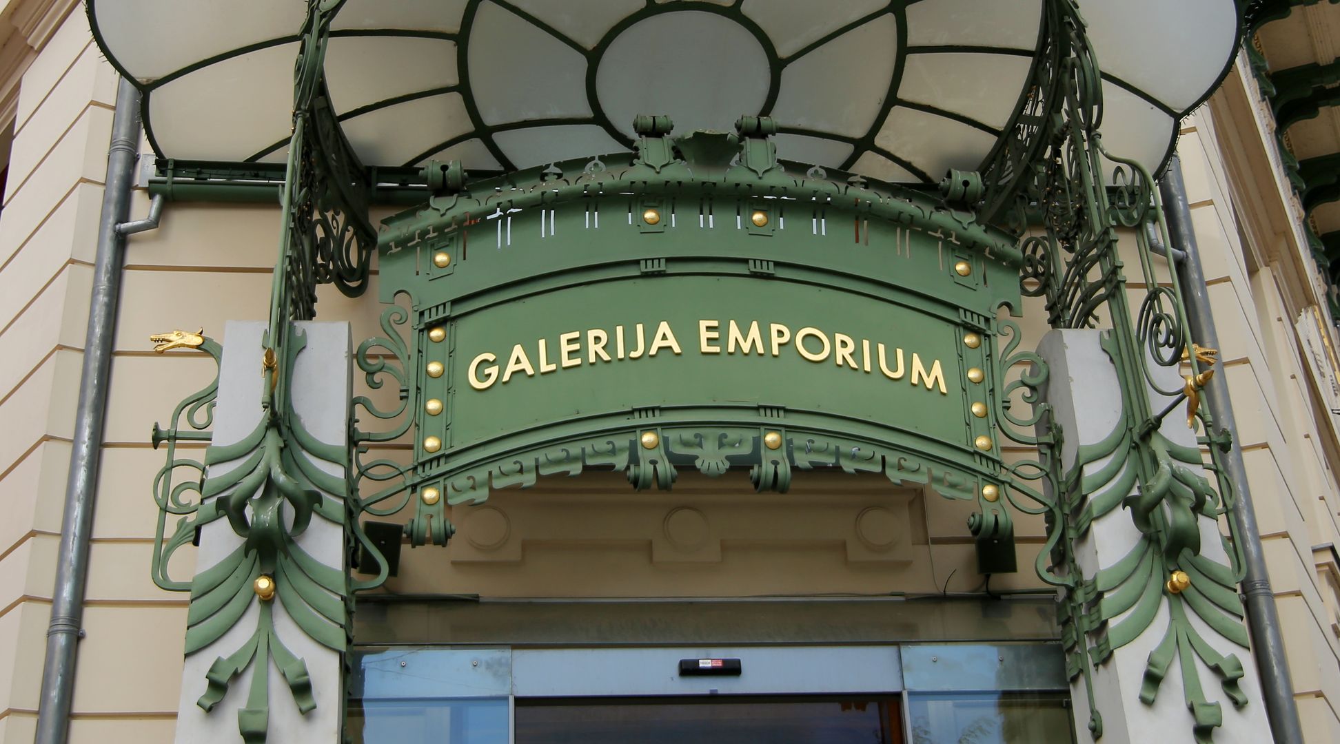 Lublaň - galerie Emporium -secesní motiv