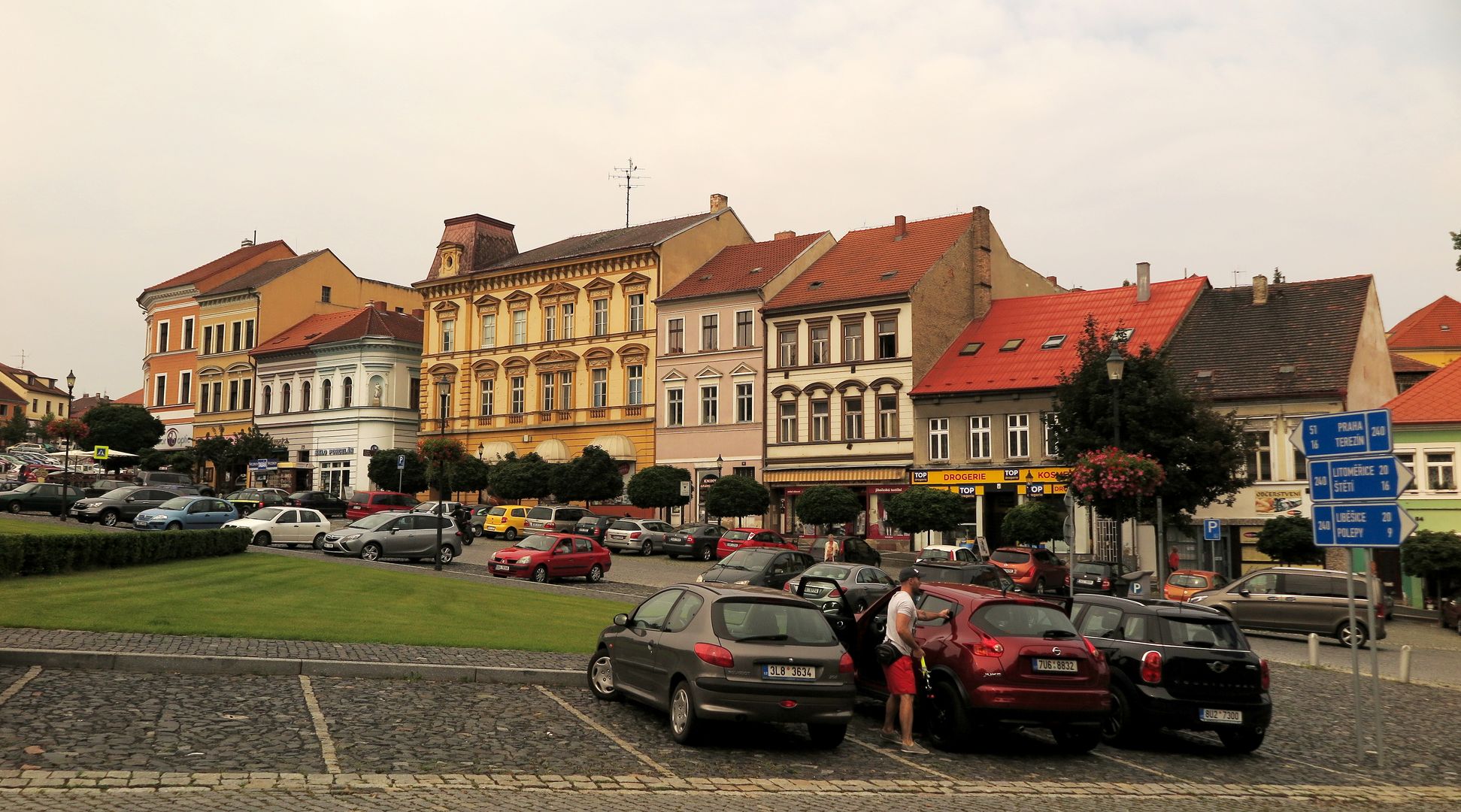 001-Roudnice nad Labem - Karlovo náměstí