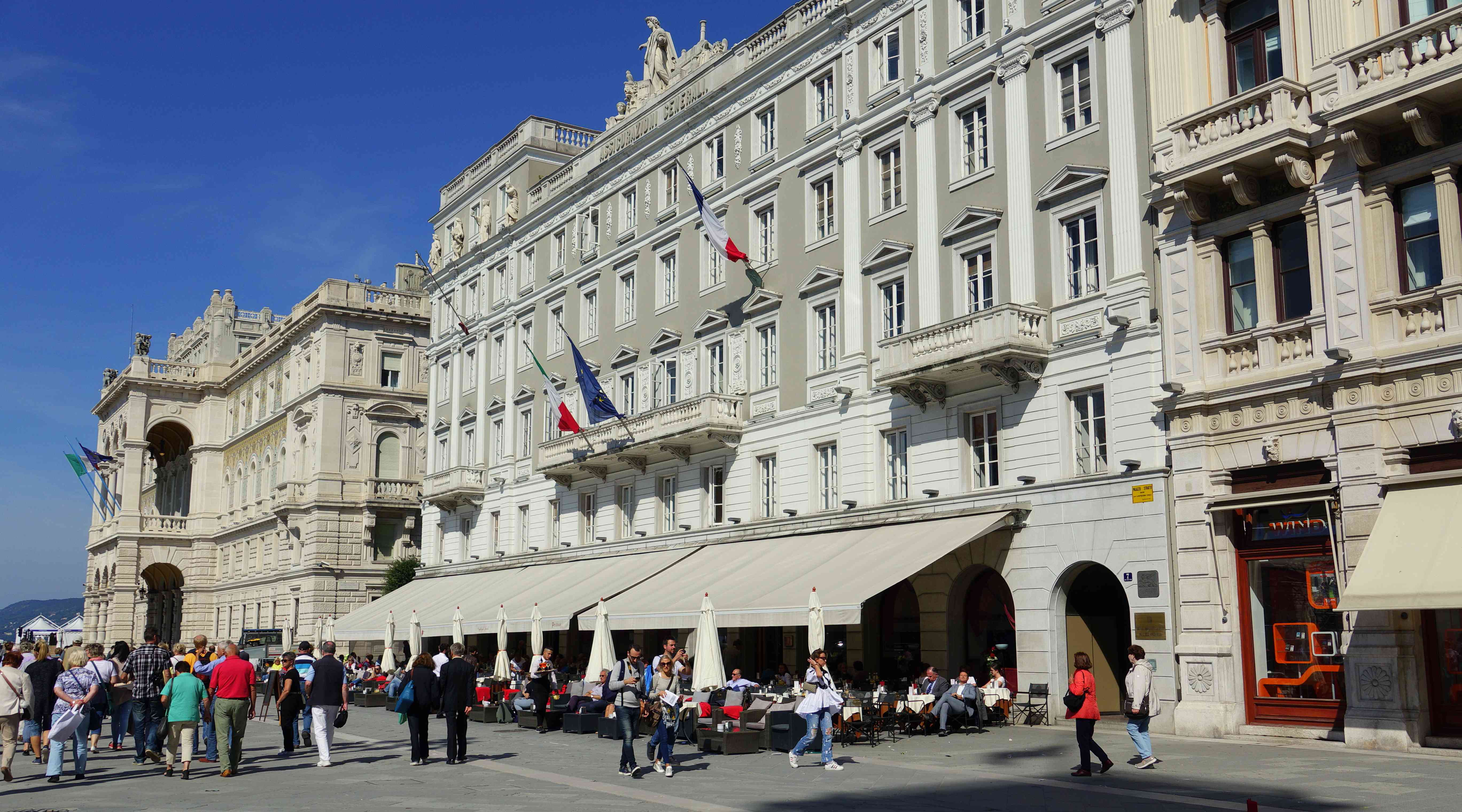 Terst_Piazza Unità d'Italia_Palazzo Stratti_1839