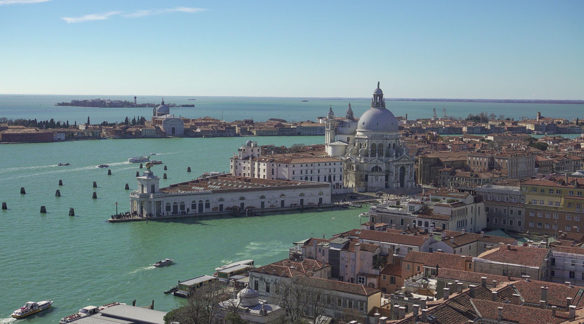 Benátky_Canal Grande_Punta della Dogana (2)