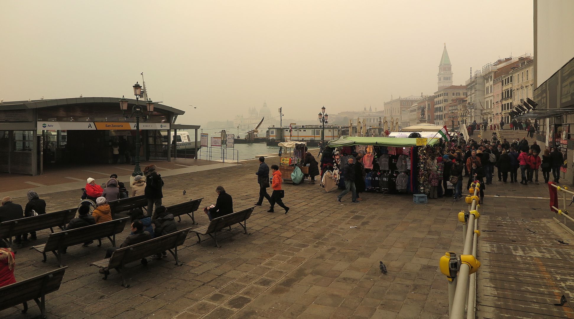 Benátky_Canale di San Marco_Riva degli Schiavoni (2)