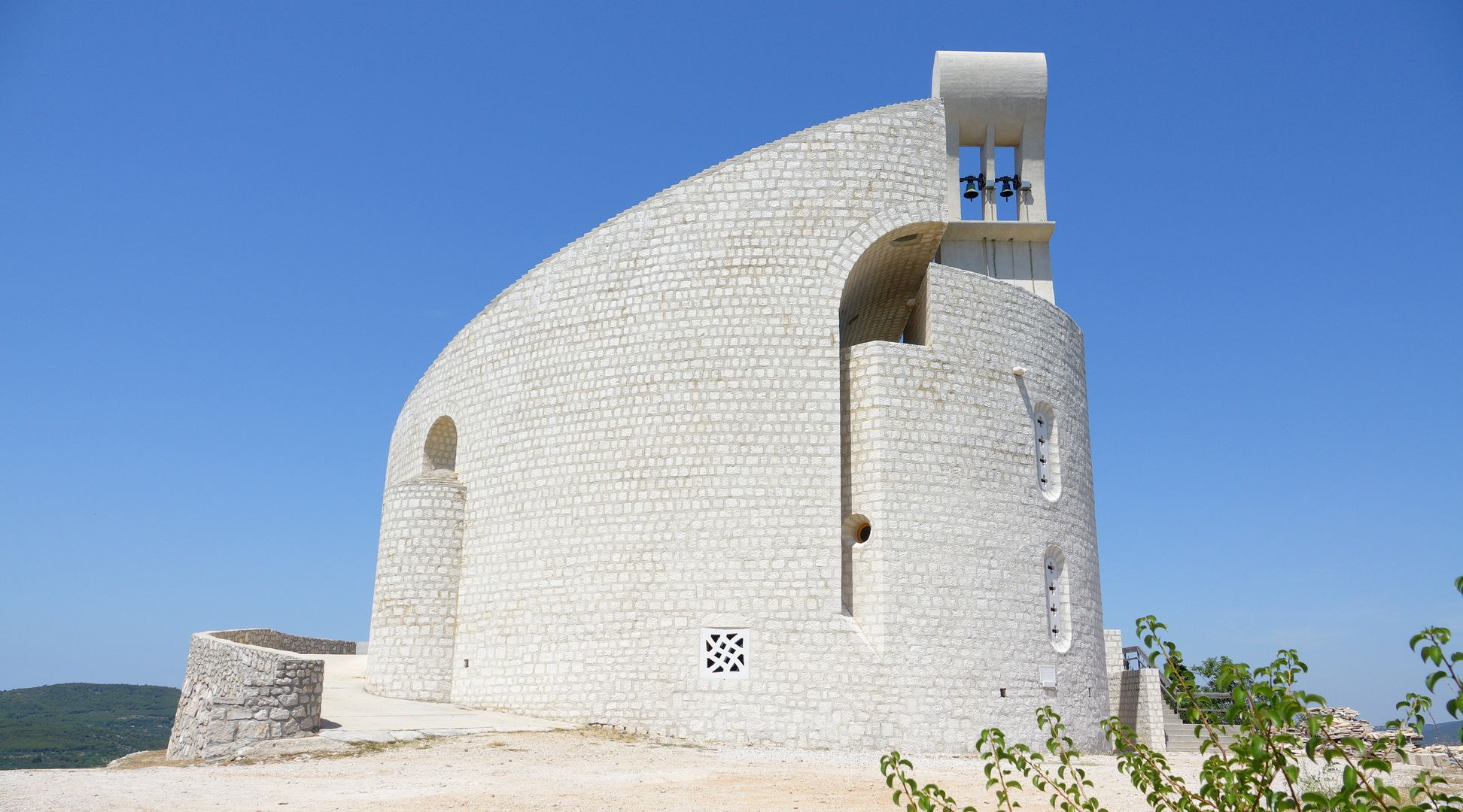 2017_07_Chorvatsko-Vodice_vrch Okit_133 m_kostel Matky Boží Karmelské (3)