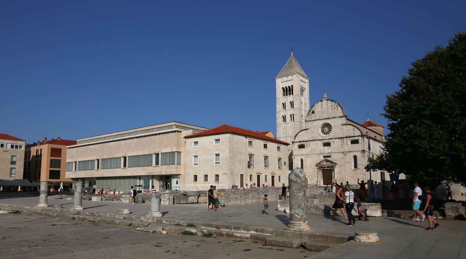 2017_07_Chorvatsko_Zadar_forum (3)