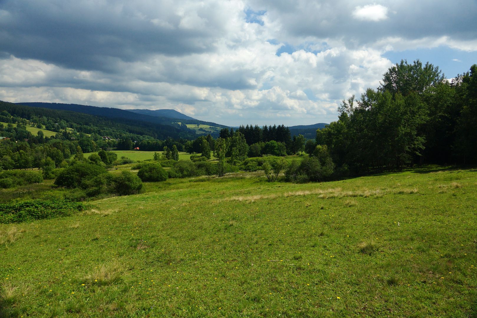 2018_07_09_Ze Železné Rudy přes jezera na Špičák_03_27