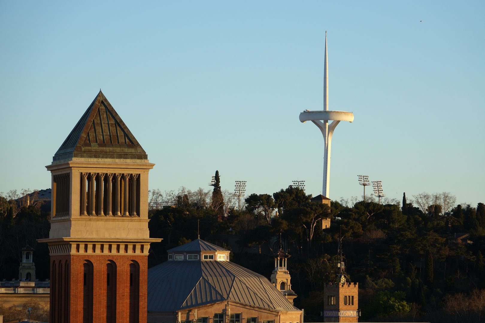 Barcelona_komunikační věž Montjuic (1)