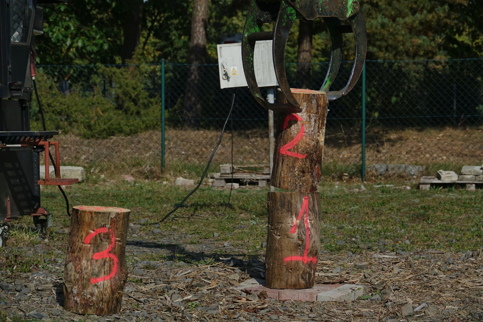 2018_09_21_Soutěž dřevorubeckých dovedností v Rogozinci_59