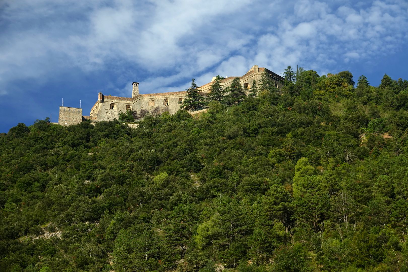 2018_08_18_Francie_Le Petit Train Jaune_Fort Libéria ve Villefranche