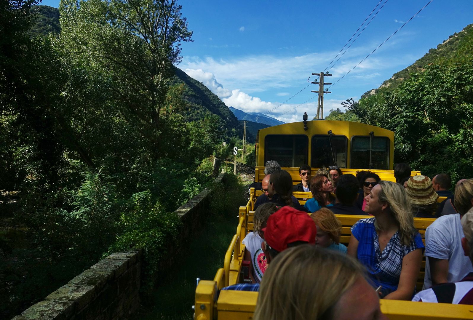 2018_08_18_Francie_Le Petit Train Jaune_z Villefranche de Comflent do La Cabanass_08_1 