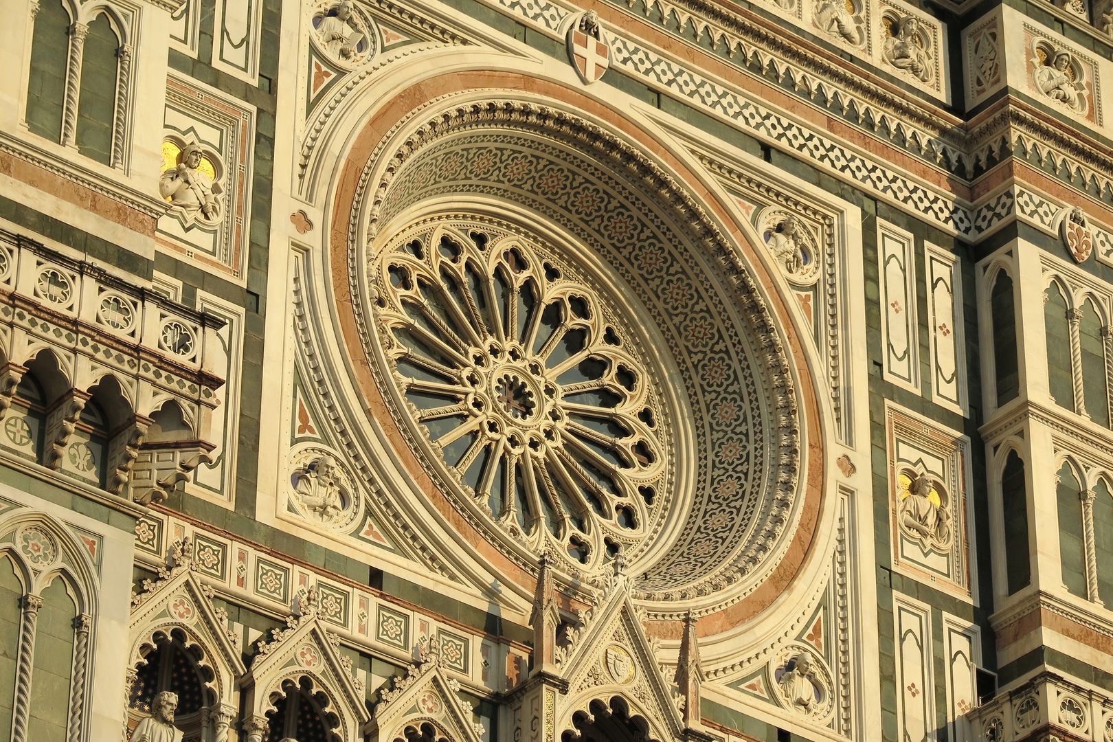 Katedrála Santa Maria del Fiore_exteriér (9)