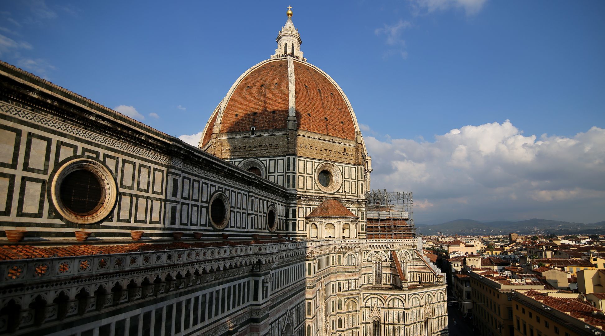 Katedrála Santa Maria del Fiore_exteriér (14)