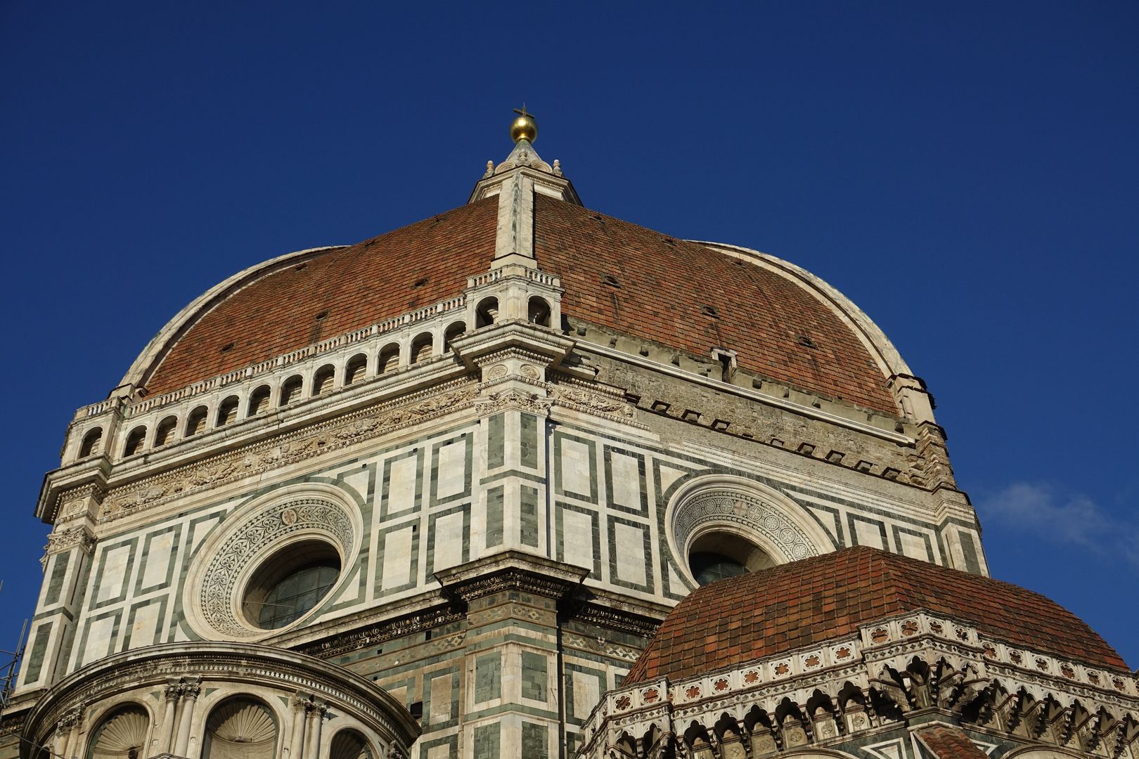 Katedrála Santa Maria del Fiore_exteriér (17)