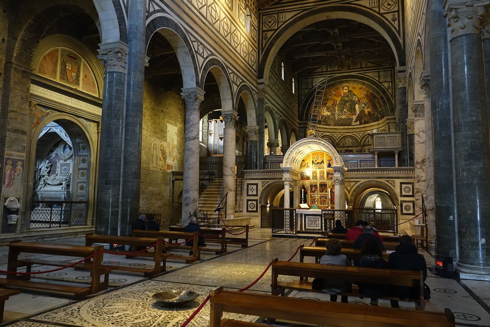 San Miniato al Monte_interiér (5)