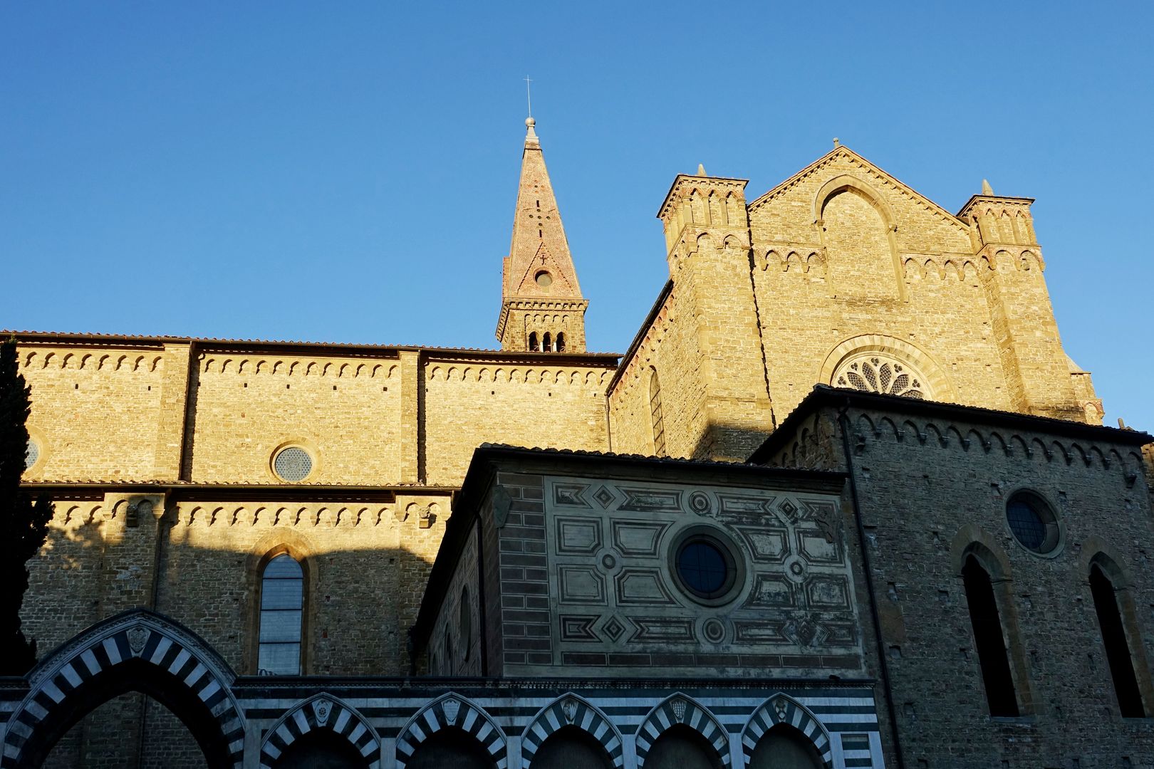 Florencie_Santa Maria Novella_exteriér_od západu (1)