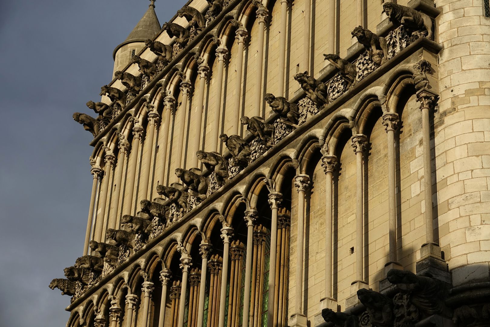 Dijon-kostel Notre-Dame-exteriér_západní průčelí (12)