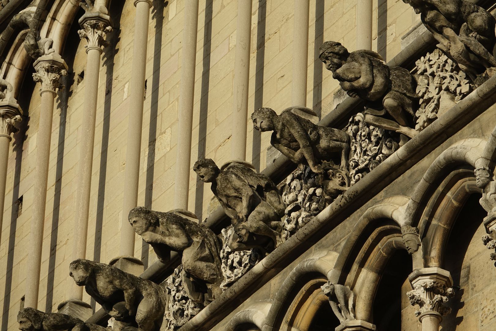 Dijon-kostel Notre-Dame-exteriér_západní průčelí (13)