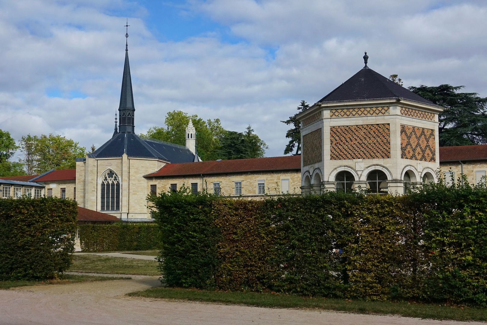 Dijon - areál psychiatrické léčebny - Mojžíšova studna  (3)