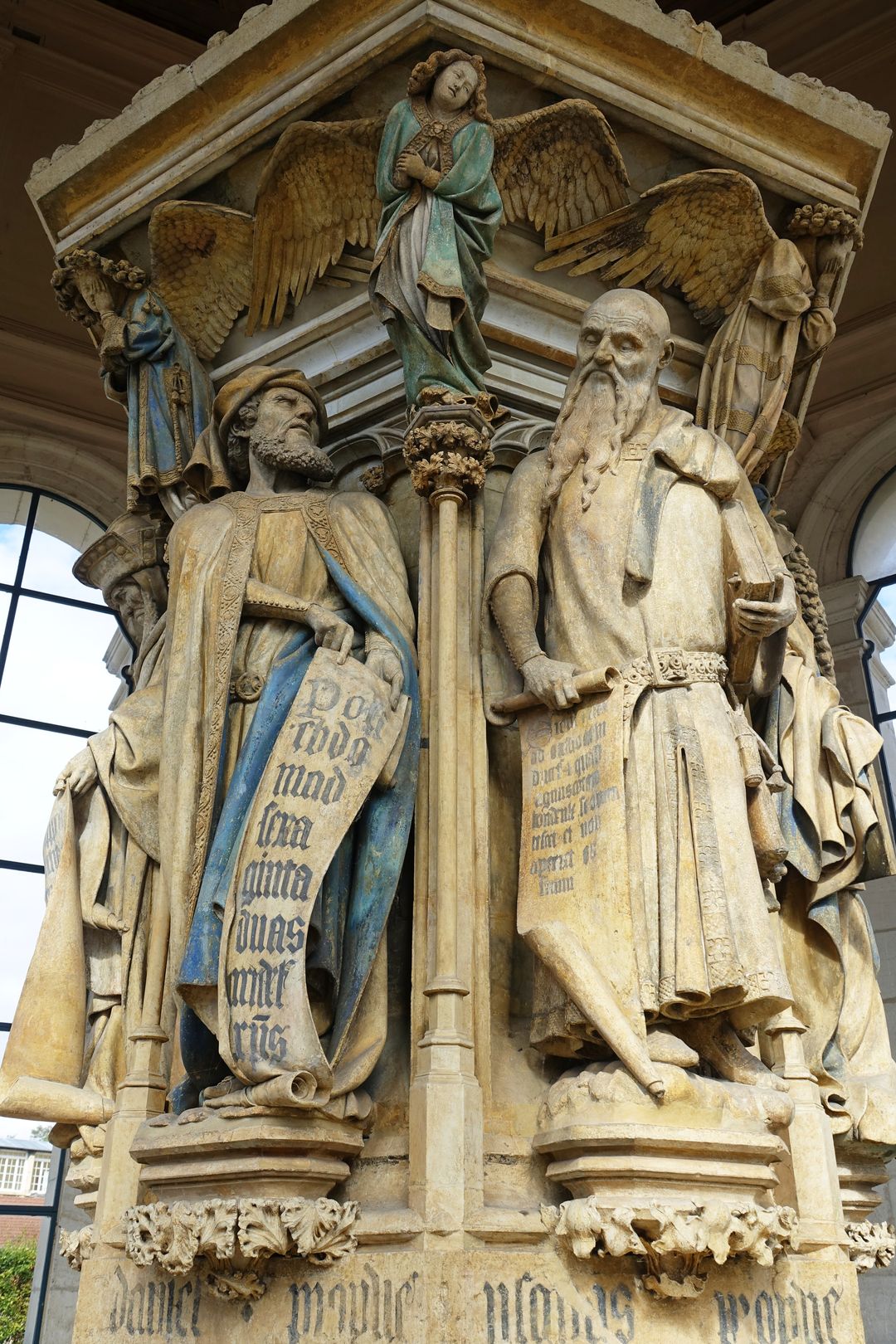 Dijon - areál psychiatrické léčebny - Mojžíšova studna  (8)