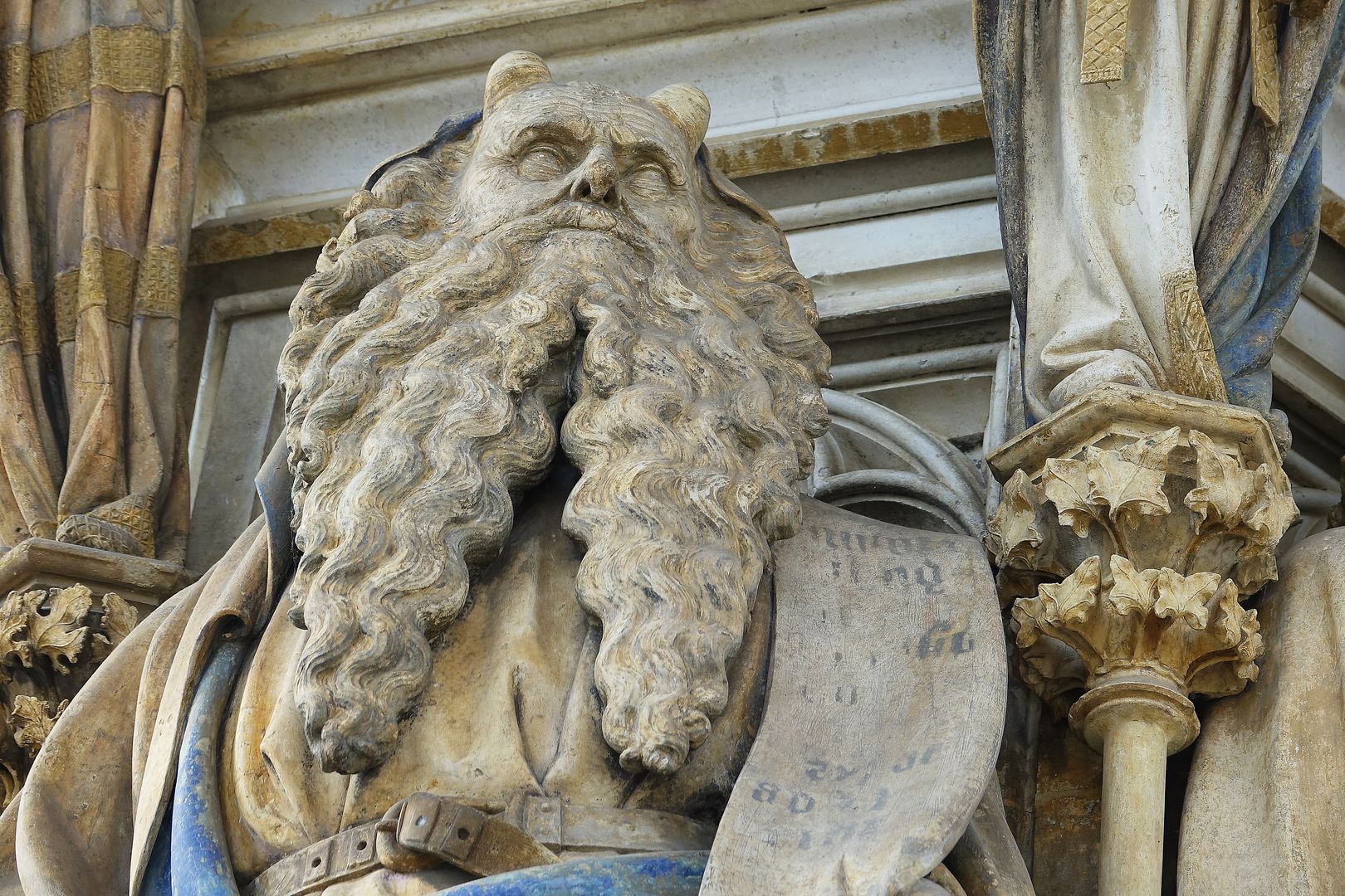 Dijon - areál psychiatrické léčebny - Mojžíšova studna  (9)