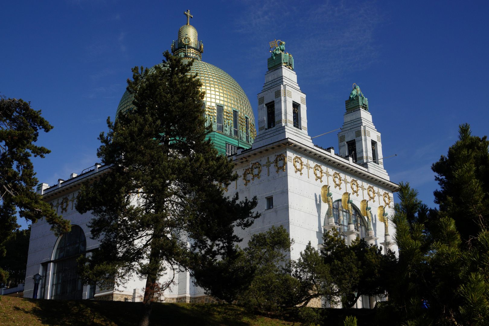 Wien_Kostel sv. Leopolda na Steinhofu (1)