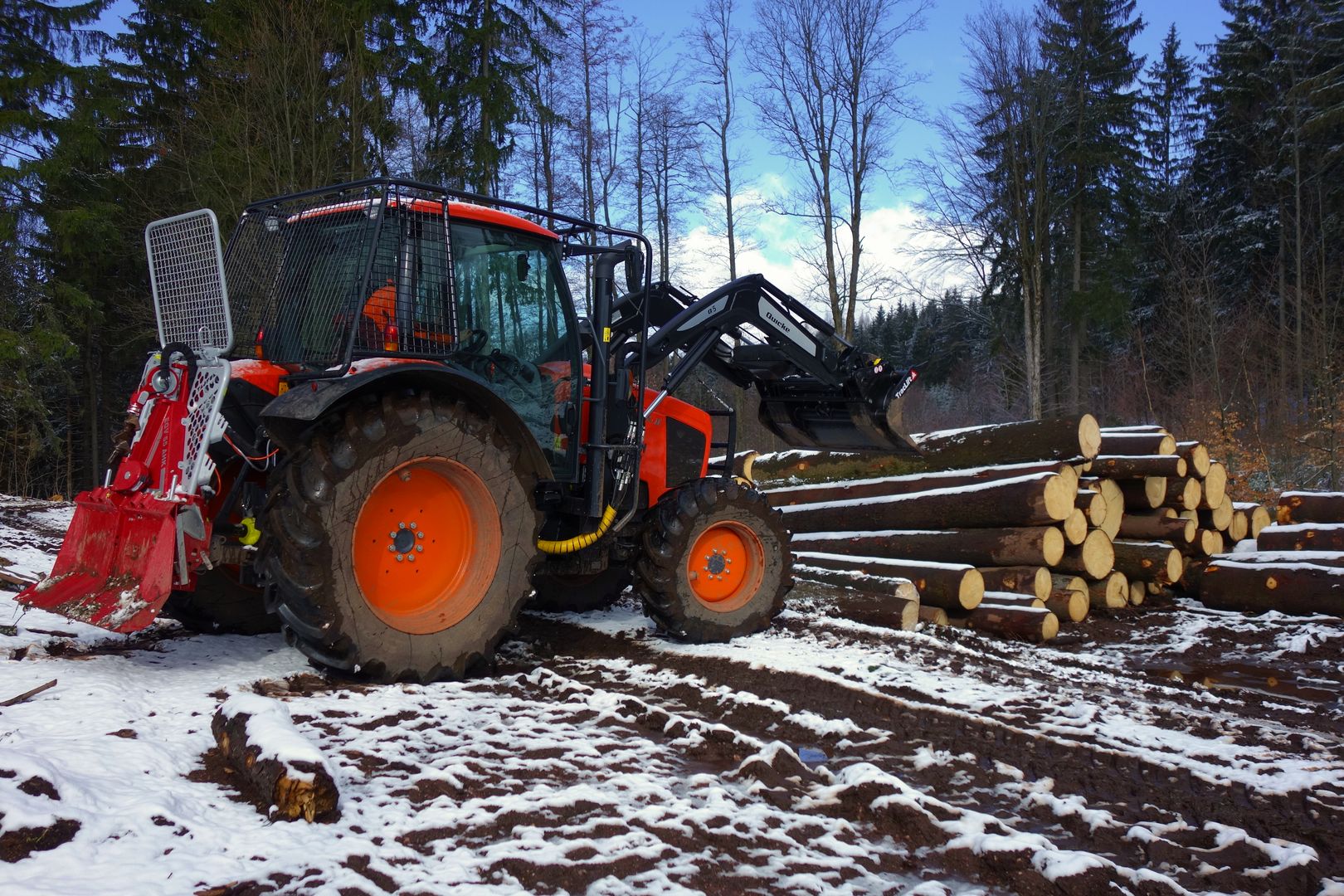 Odborný výcvik-Kubota 135-0001