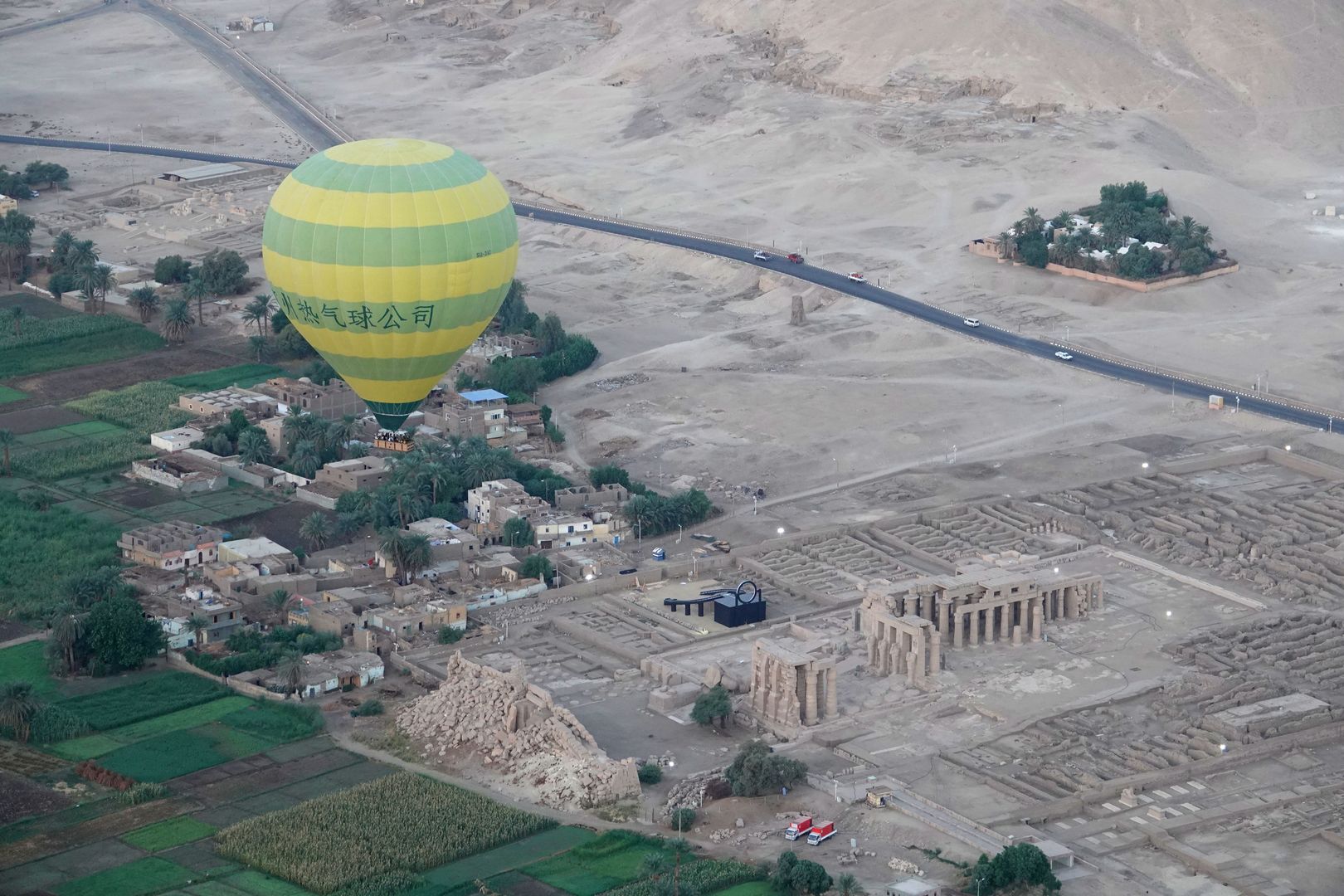 Thébská nekropole - památky - Ramesseum   (3)