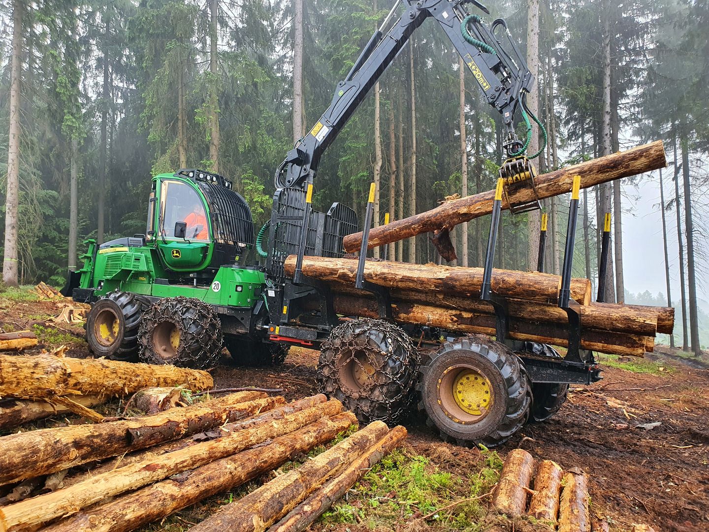 Závěrečné zkoušky_Lesní mechanizátor_2022-0066