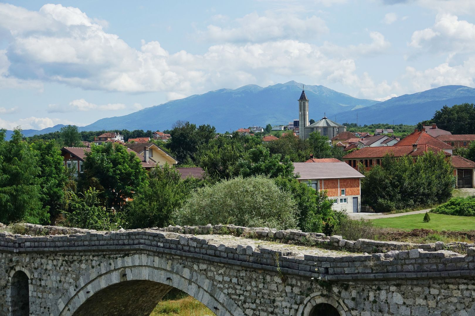 2019_07_14_Kosovo_Bishtazhin_turecký most (4)