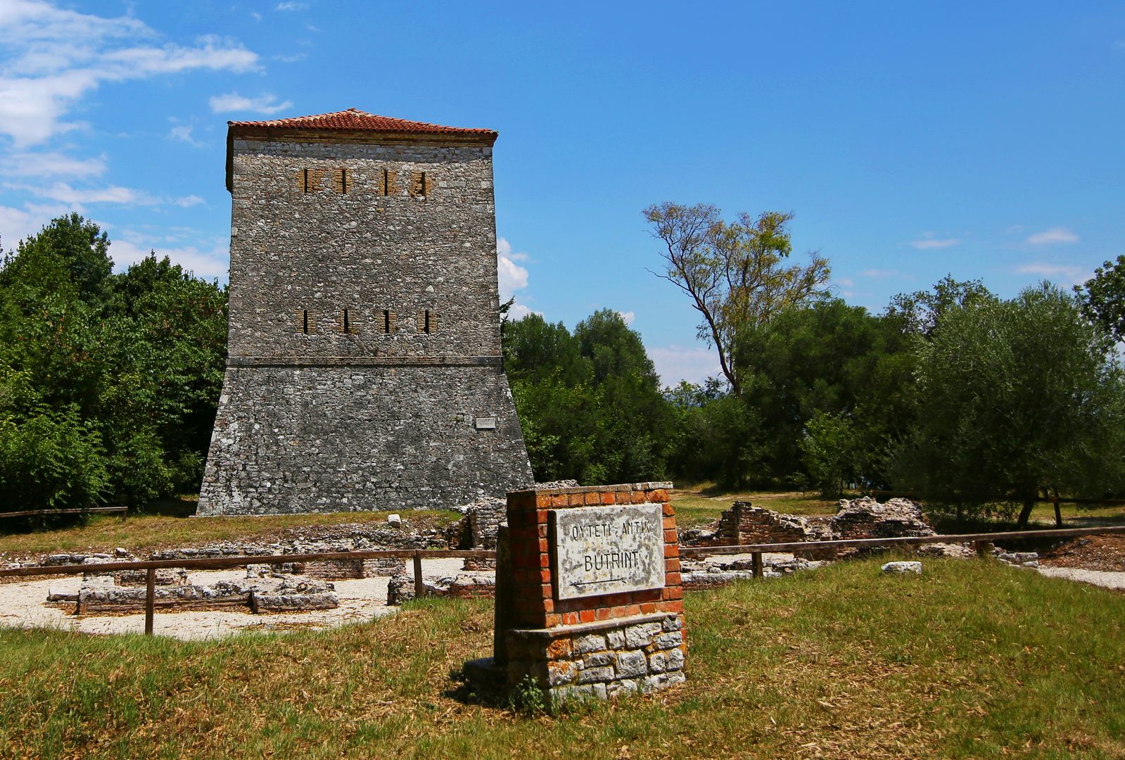 Albánie_Butrint_exteriéry-2019-07-0007