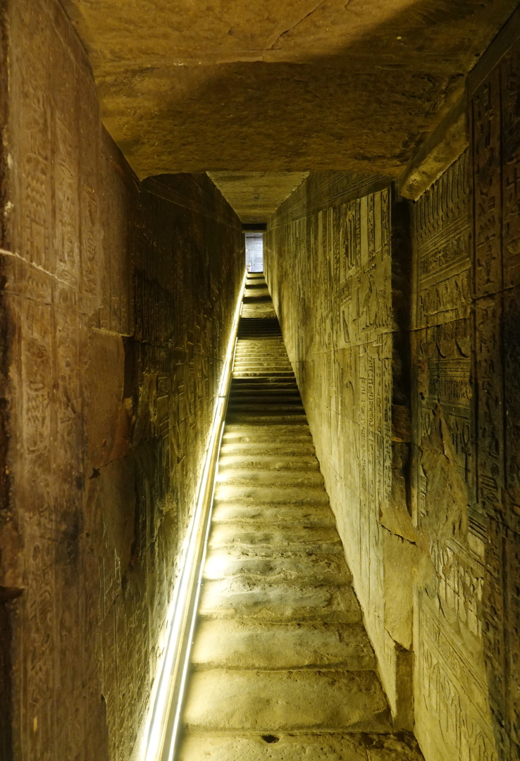 Egypt_Dendera_chrám bohyně Hathor_2022_10_0043